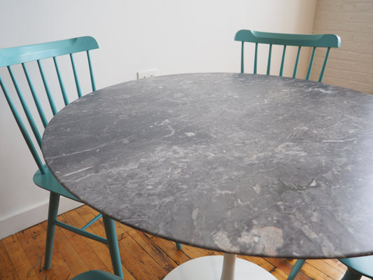 Marble Tulip Table by Eero Saarinen